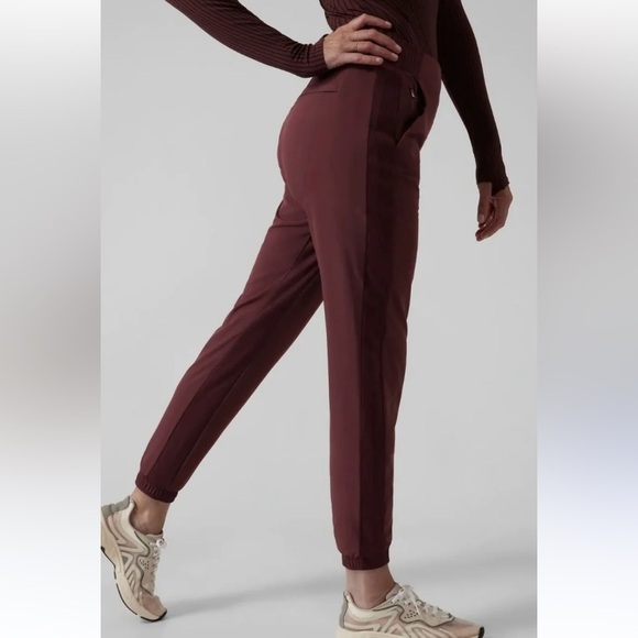 Athleta Brooklyn Lined Stretchy Pockets Burgundy Elastic Joggers Size 10 - Picture 3 of 15